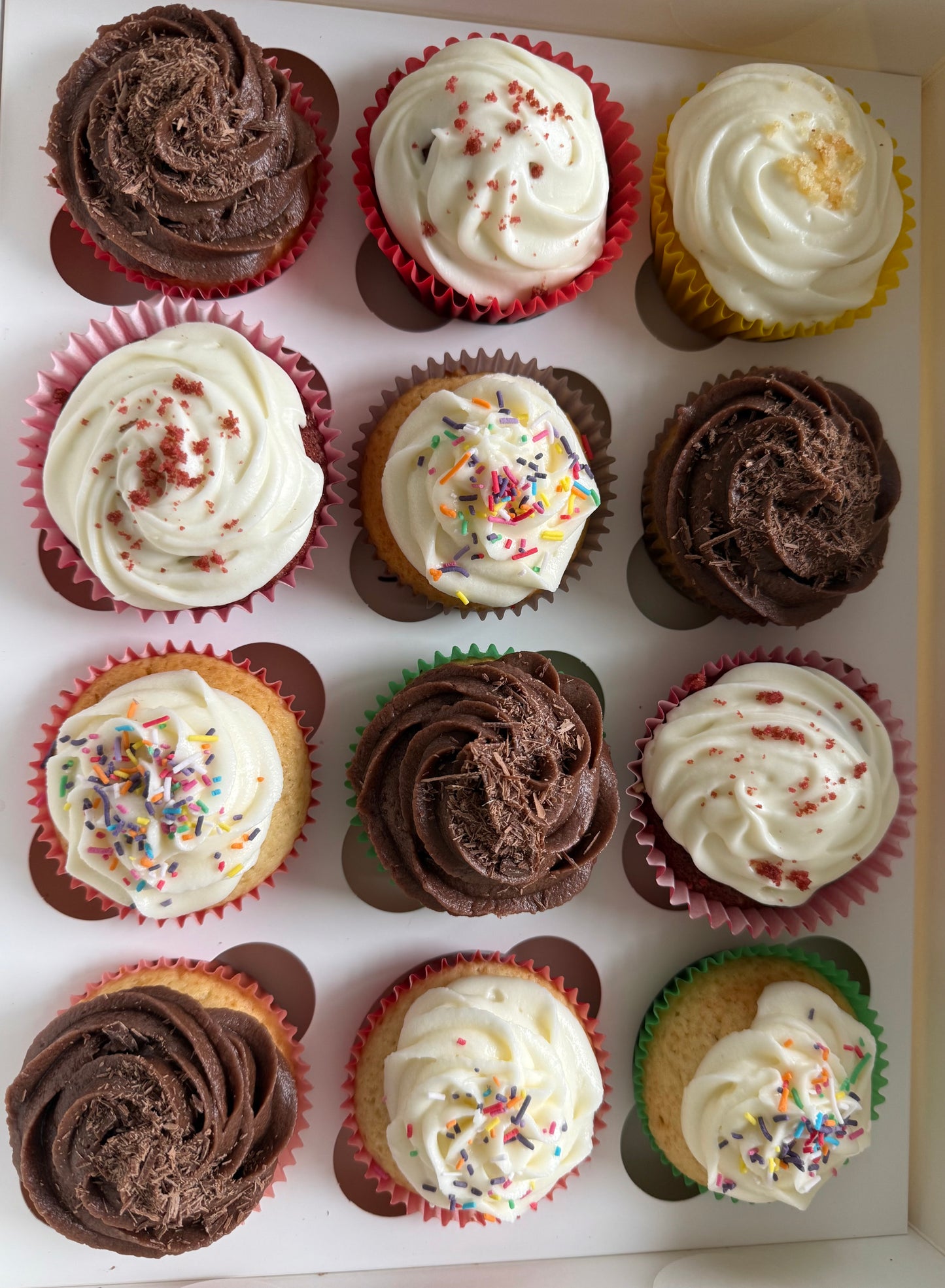 Mixed Box Cupcakes